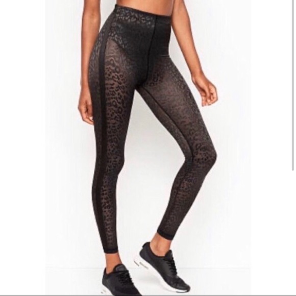 Victoria’s Secret performance tight - Picture 1 of 3